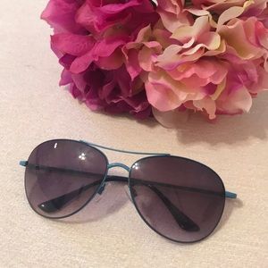 Gap sun glasses